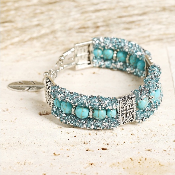 🔥🔥sale🔥🔥Green western turquoise beads rhinestone carved bracelet - Picture 3 of 5